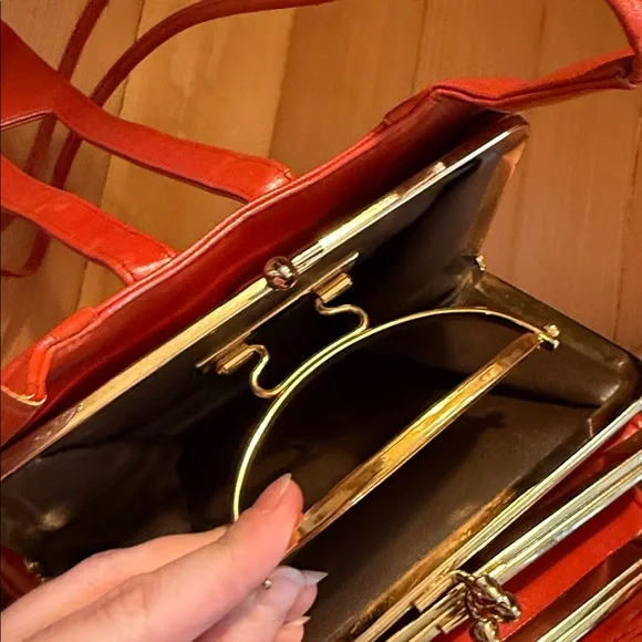 VINTAGE LOU TAYLOR Leather Multi Clutch Purse - Picture 7 of 7